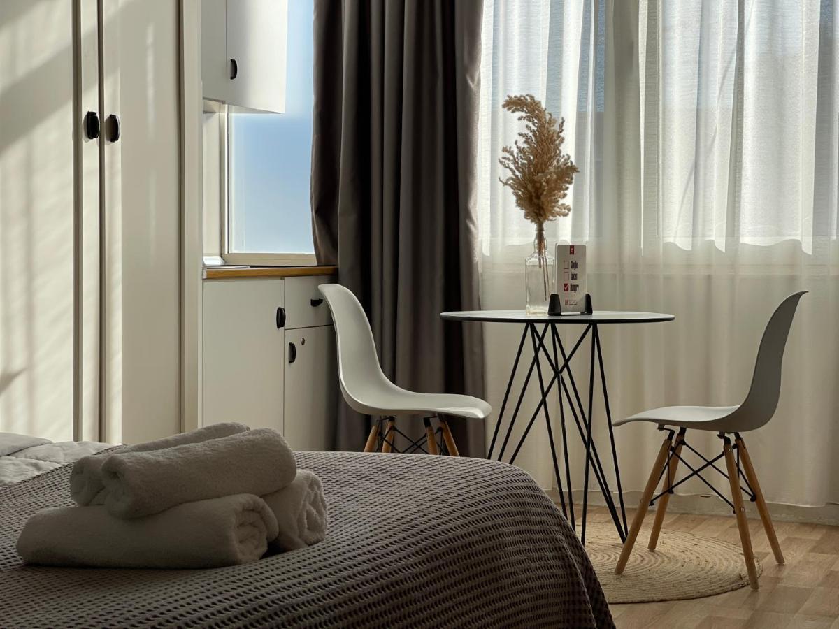 Bricks Studio Apartments Тирана Екстер'єр фото