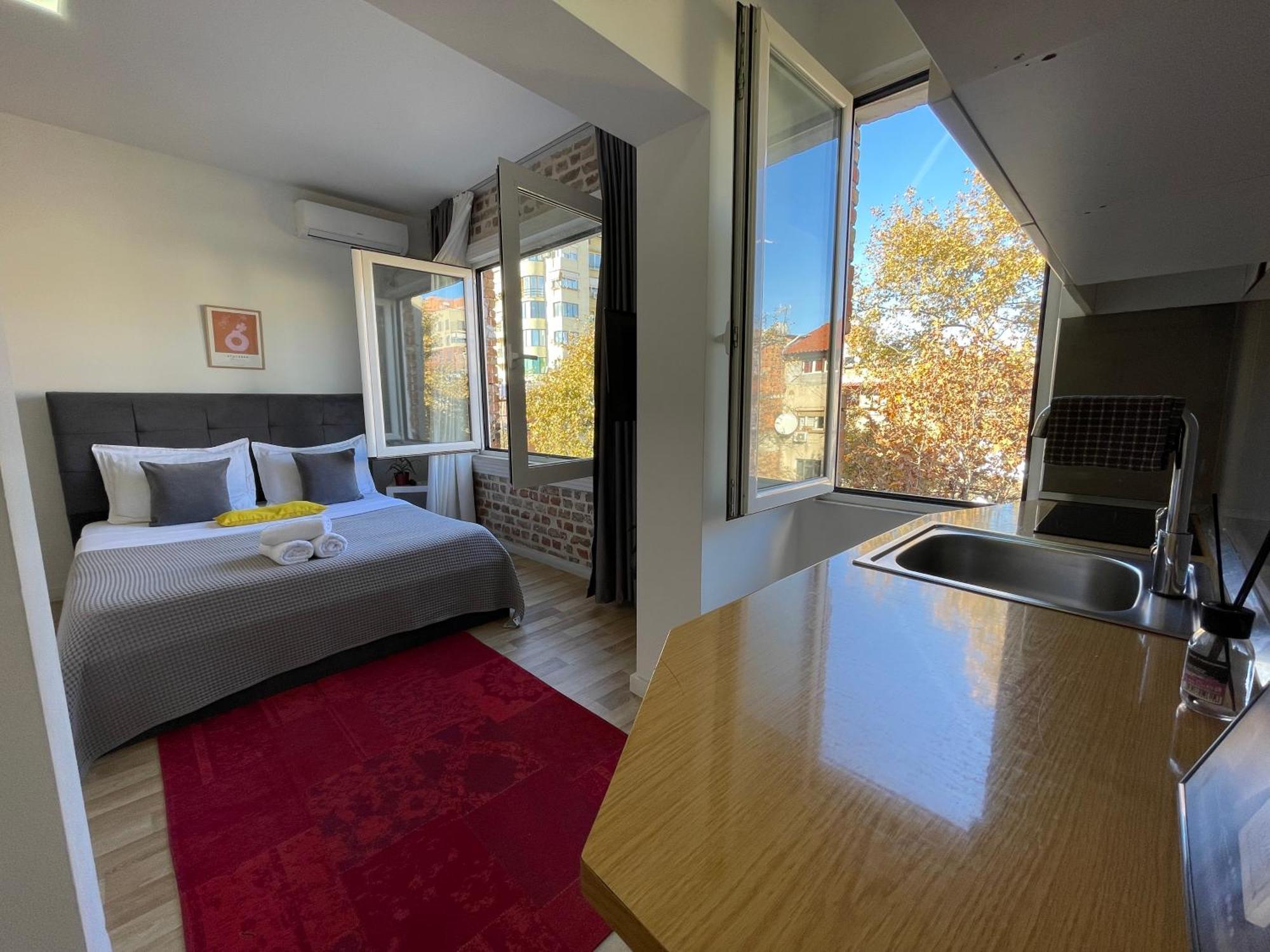 Bricks Studio Apartments Тирана Екстер'єр фото
